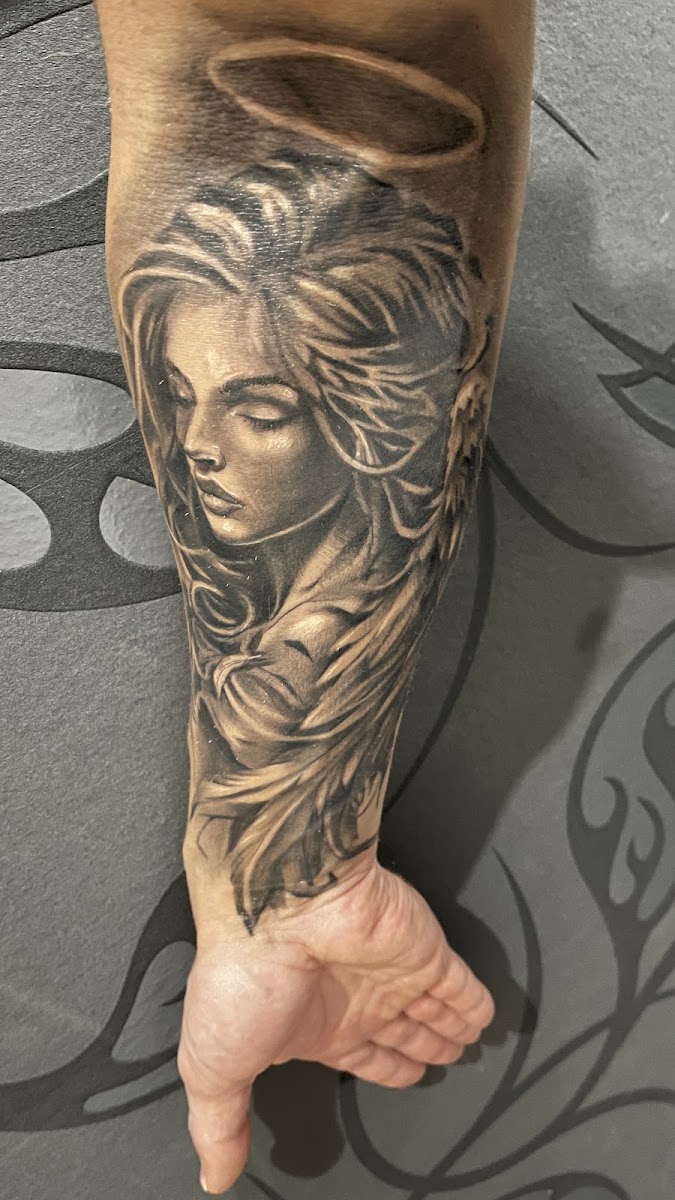 Black & Grey Realistic, Tattoo Studio Hamm